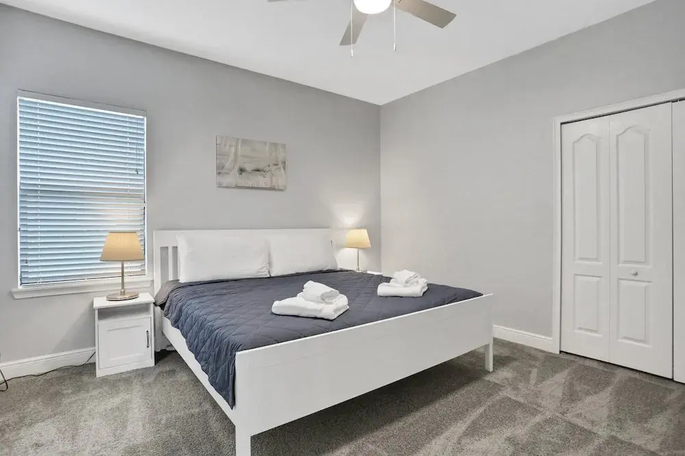 163kb - Balmoral Resort 4 Bedroom Home