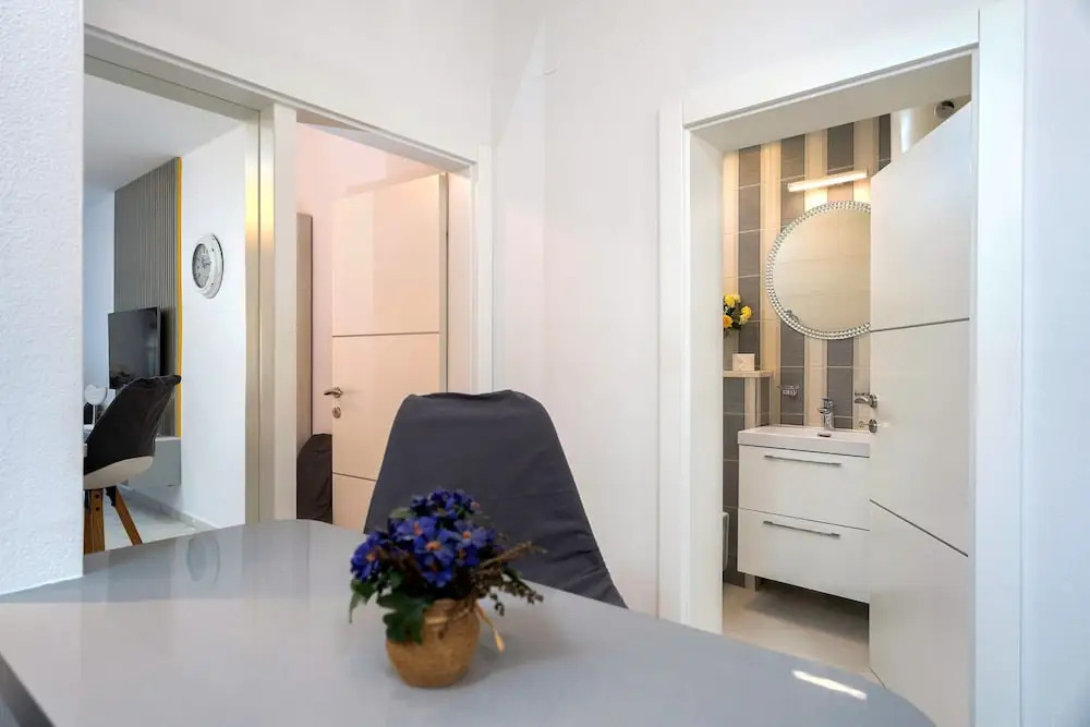 Villa Capitis in the Centre - Deluxe Apartment with Swimming Pool