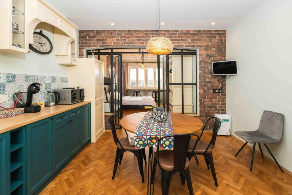 The Heart of the City Center Luxury Apartment 1