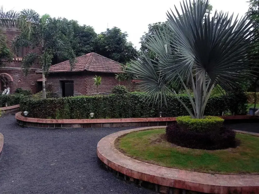 Hotel Shyam Farm House and Resort