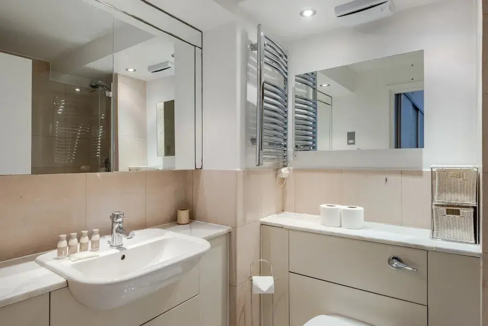 Gorgeous, Central 2 Bed for Up To 4, Bayswater