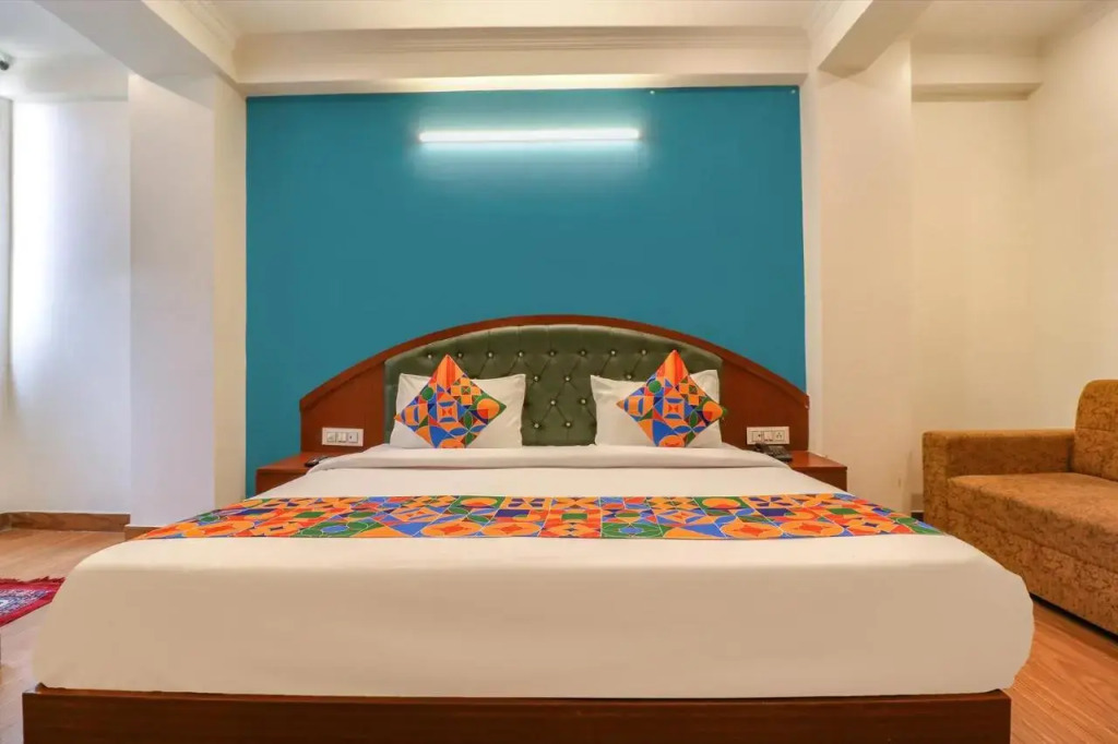 FabHotel Lime Tree - Nr Yashobhoomi Convention Centre