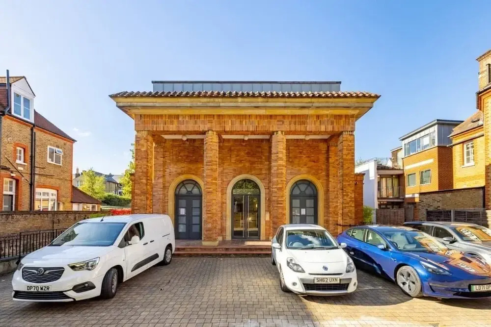 The Clapham - Captivating 2bdr With Garden Parking