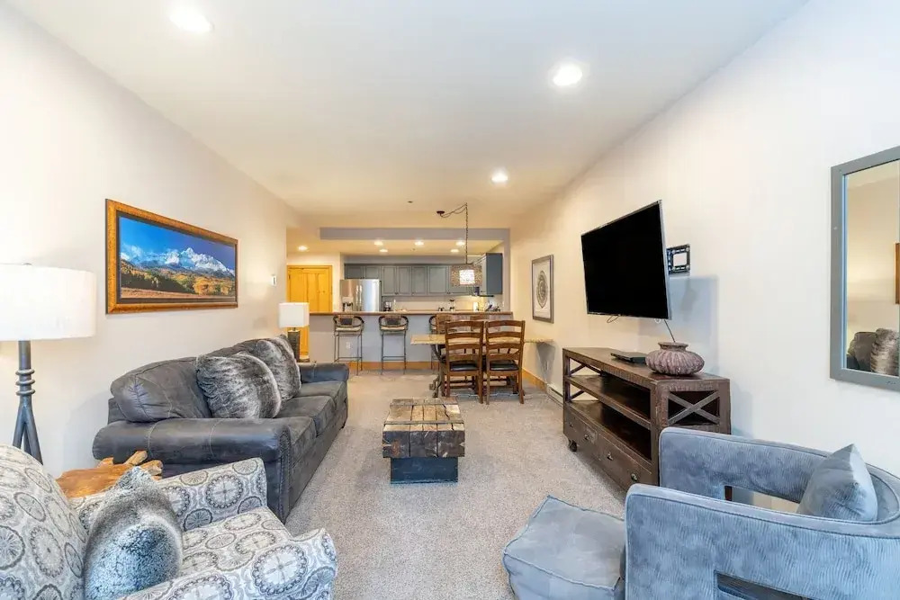 Bear Creek Lodge 105 2 Bedroom Condo by Alpine Lodging Telluride