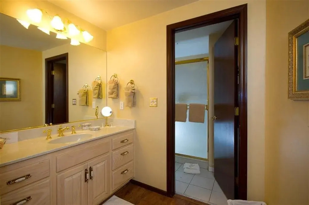 The Joy Sedona - Bed & Breakfast and Luxury Creekside Cabins