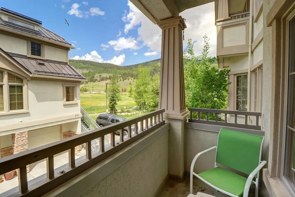 Pet Friendly, Slope-side, Spacious Town Home - ER21 by Redawning