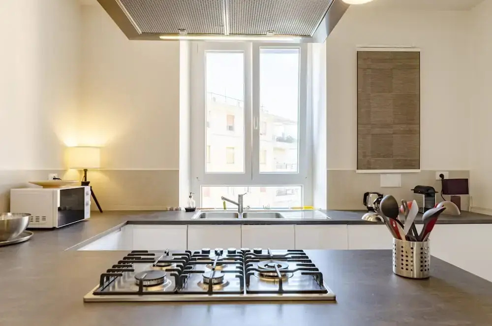 JOIVY Spacious Family Apt For 4, In Carignano, Genoa
