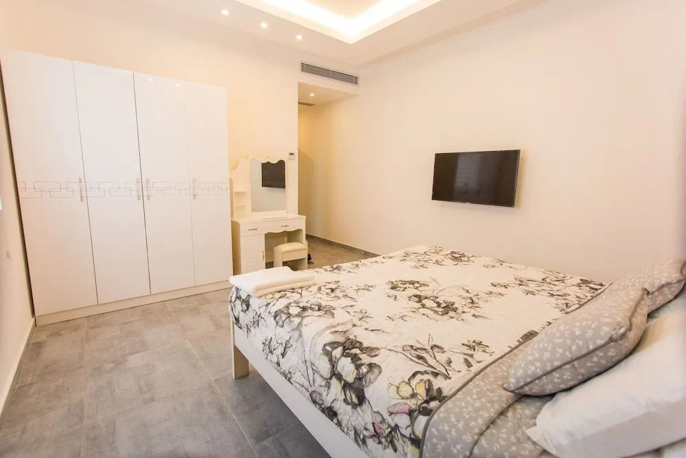 Accra Luxury Apartments at Lul Water
