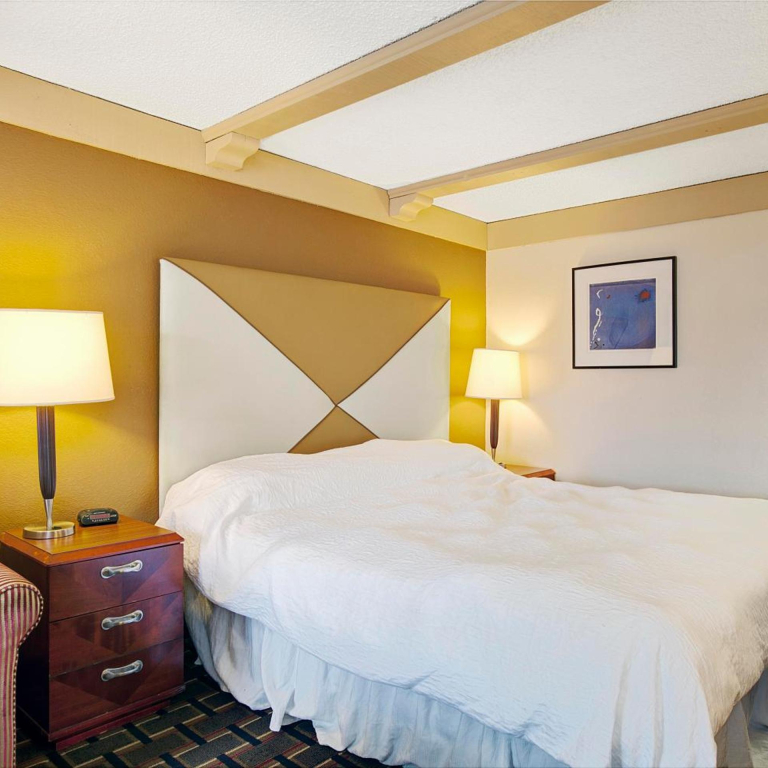 Knights Inn Greensburg
