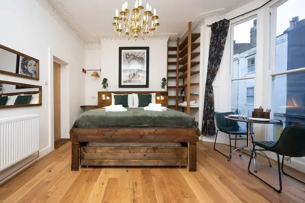 Host Stay Grafton Rustic