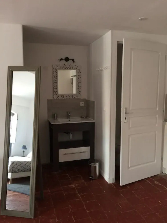 Studio dans la Maison d hôtes le M.