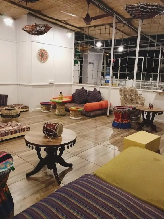 Hide-In Udaipur - A Lake View Boutique hotel