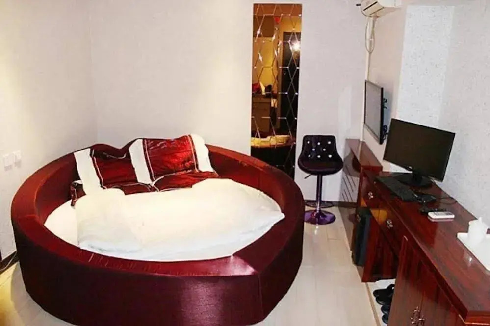 Yijia Express Hotel