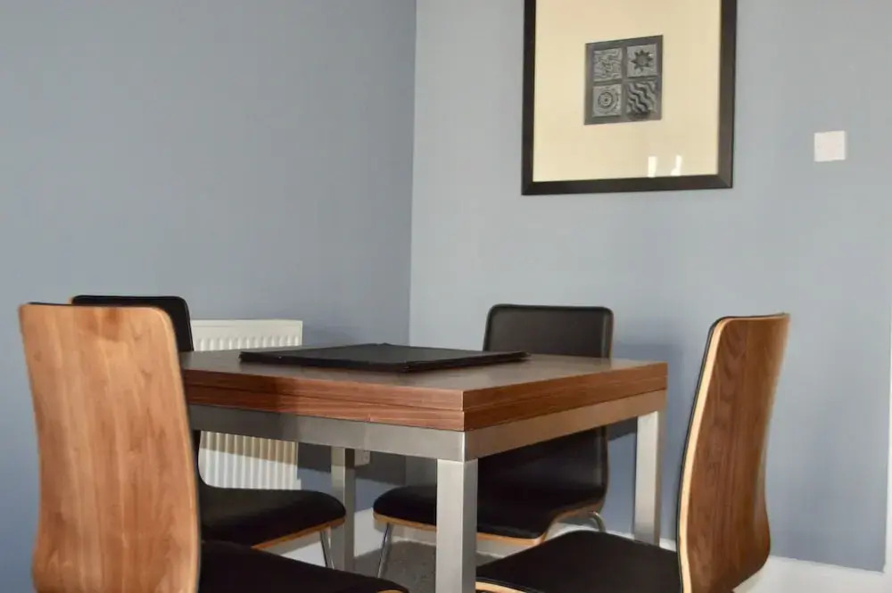 Central Edinburgh 2 Bedroom Apartment