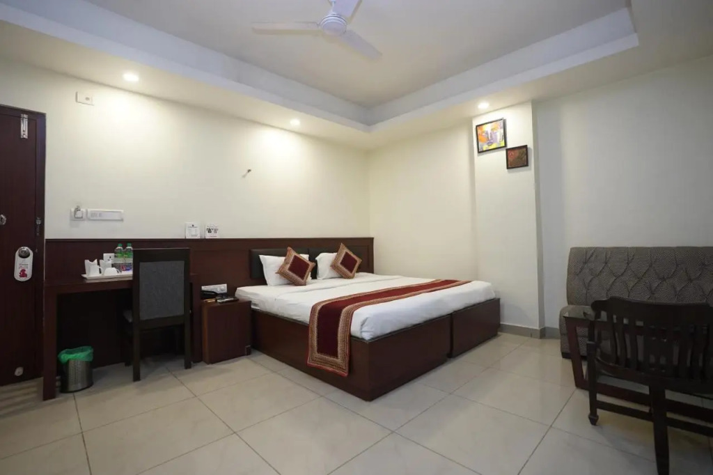 Hotel AVN Grand