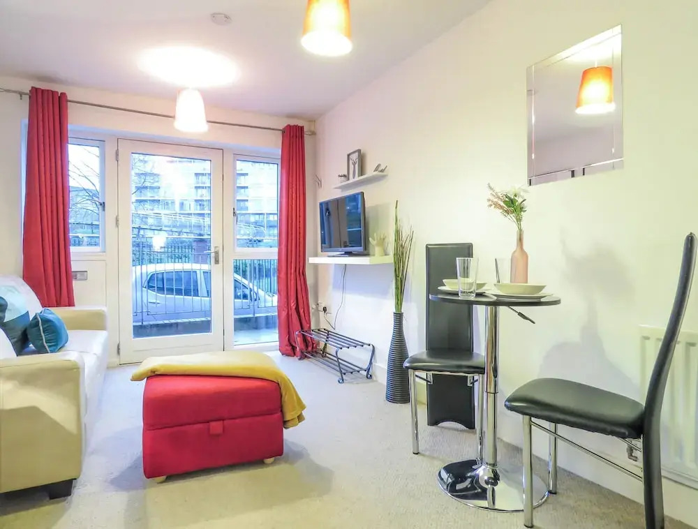 Tudors eSuites City Center Apartment