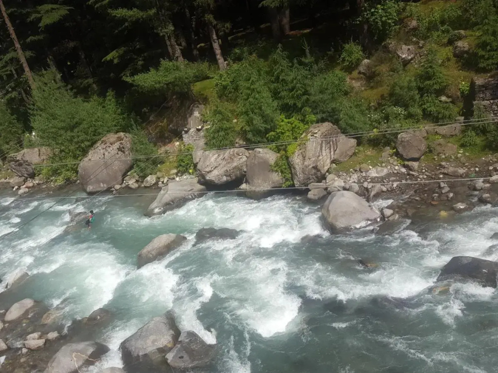 Hotel Dreamland Riverside (Old Manali)