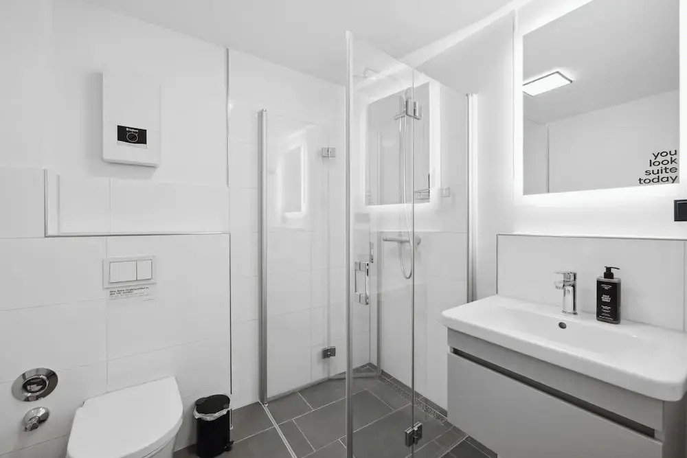 Limehome Düsseldorf Bahlenstr