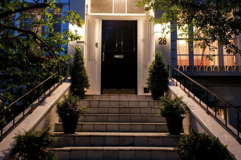 Dawson Place, Juliettes Bed and Breakfast