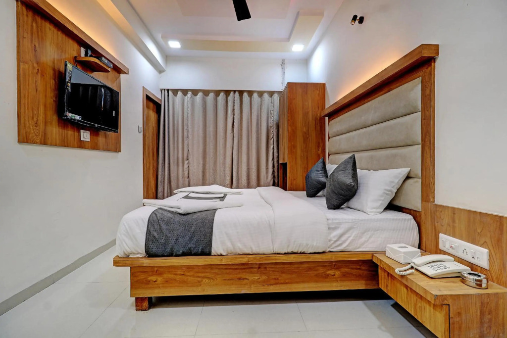 Sun Inn Residency Rabale