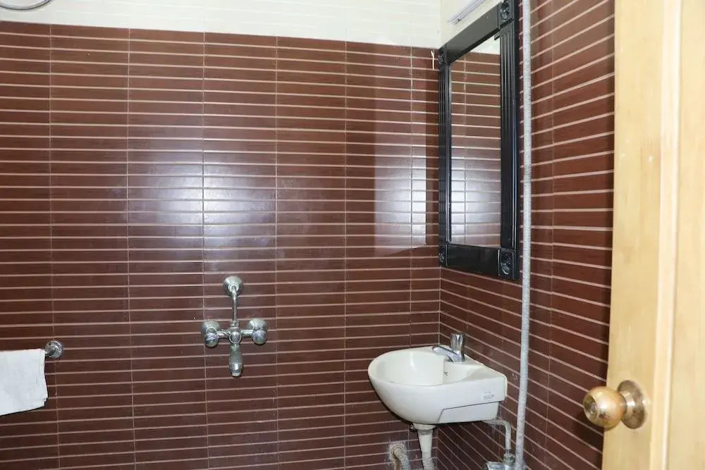 ULO Sai Jayanth Guest House