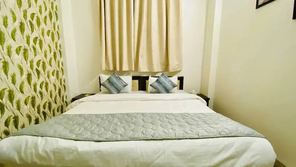 Hotel Regency