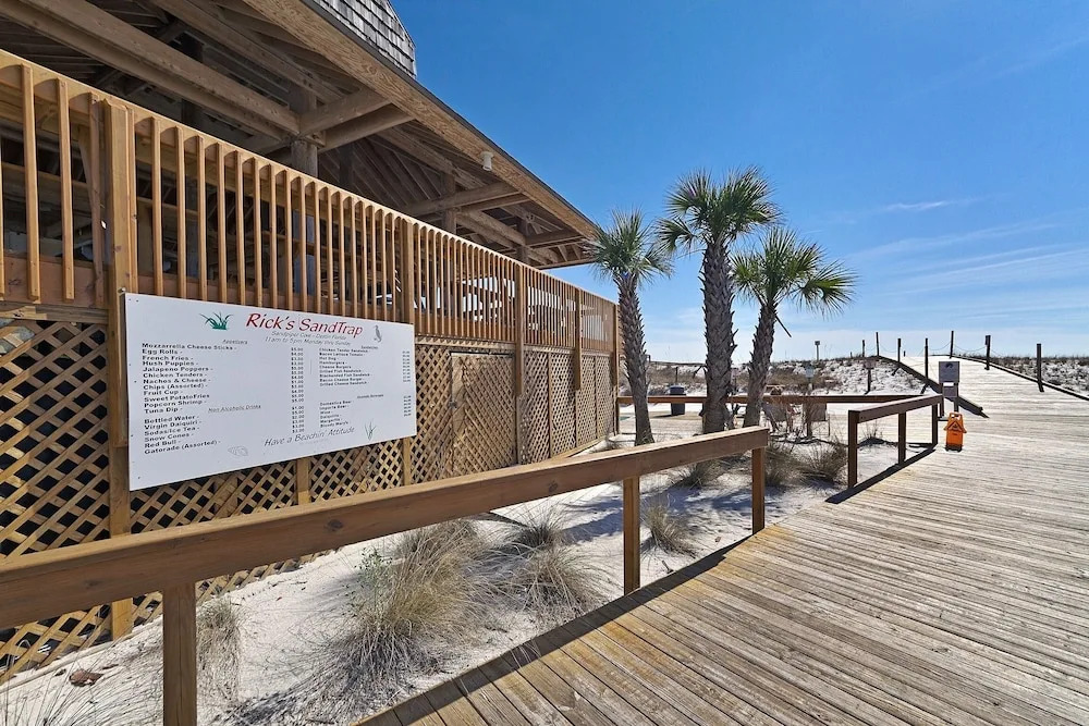 SPC 9136 - Ground Floor 2 BR short walk to beach right by pool by RedAwning