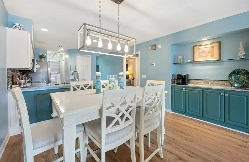 Stunning 2 bedroom villa on the 2nd floor with a gorgeous view of the 17th hole 2 Condo by Peace Vacations