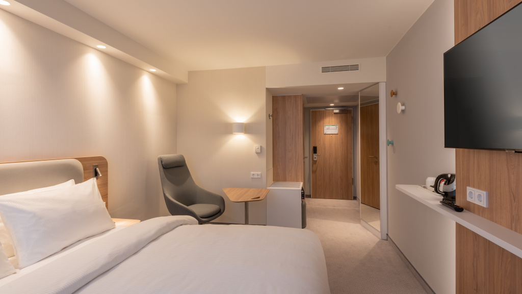 Holiday Inn Express & Suites - Potsdam by IHG