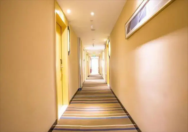 City Comfort Inn Wuzhou Qiloucheng