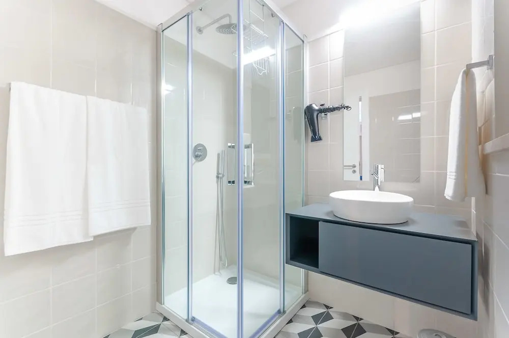 NLC Rooms & Suites