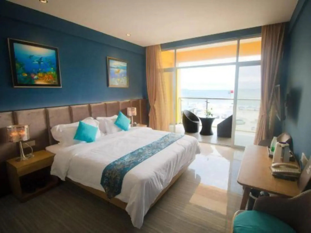Twin Moon Bay Hotel