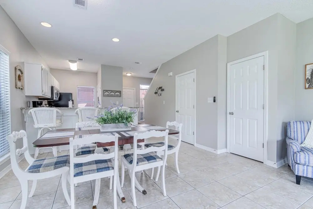 Gulf Walk 506