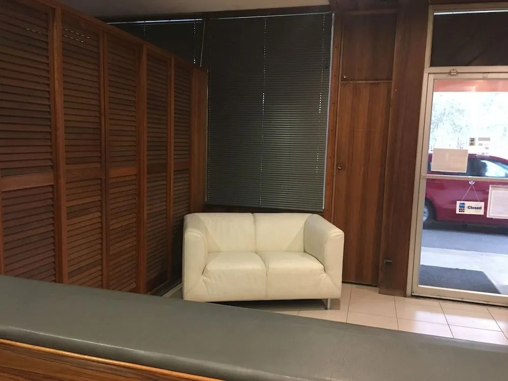 Byer Fountain Motor Inn