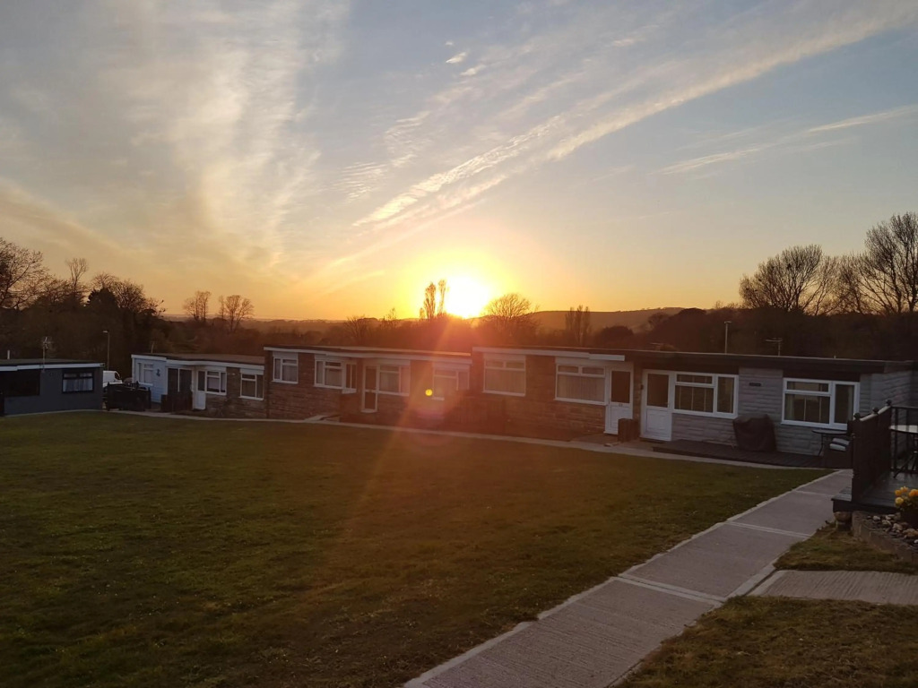 Sunset 128 Sandown Bay