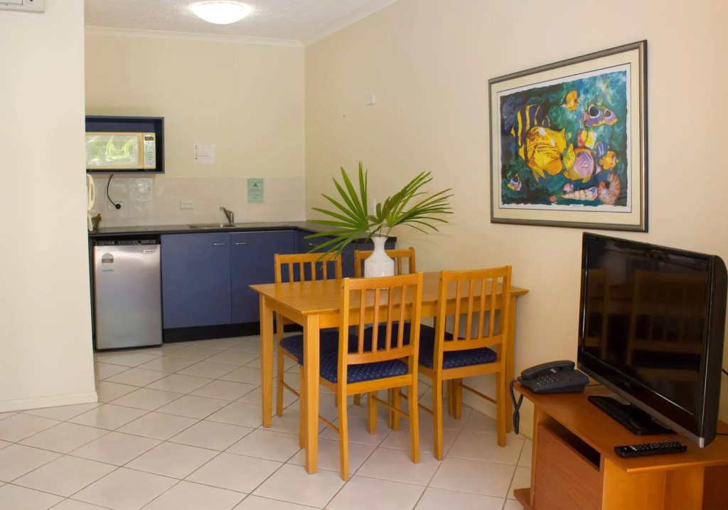 North Cove Waterfront Suites