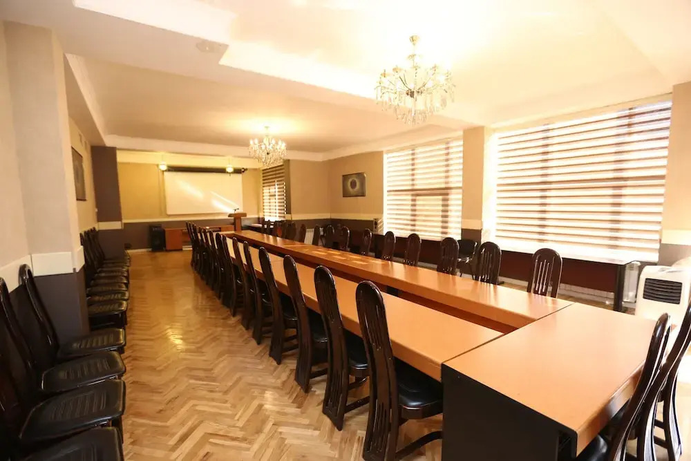 GREEN PARK HOTEl