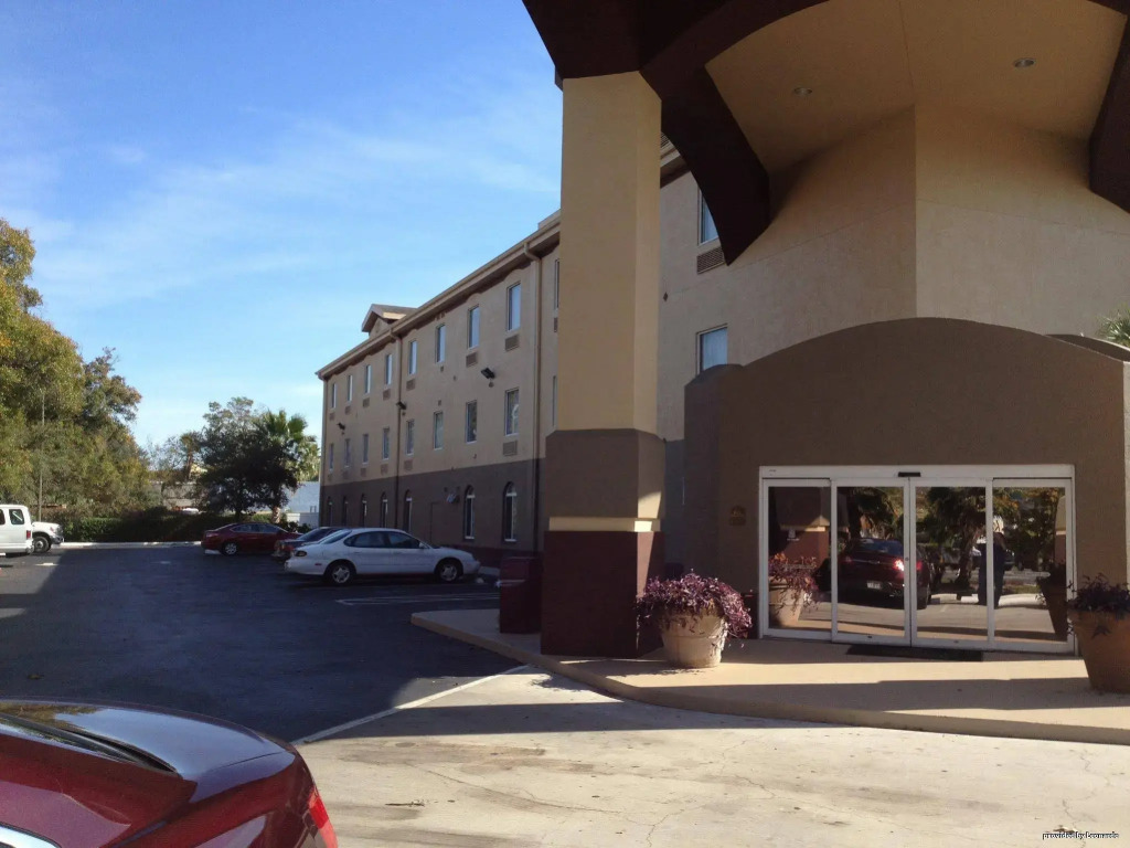 Best Western Tampa