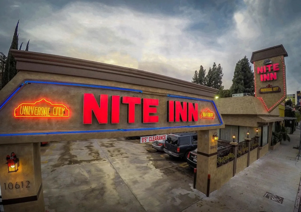 Nite Inn at Universal City - Walking Distance to Universal Studios Hollywood