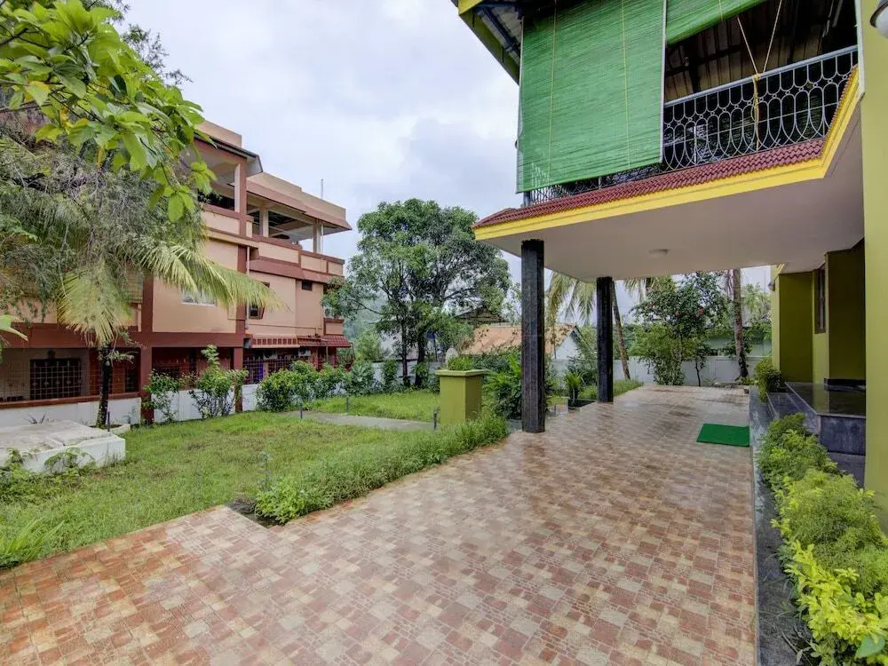 Four Seasons Villa By OYO Rooms