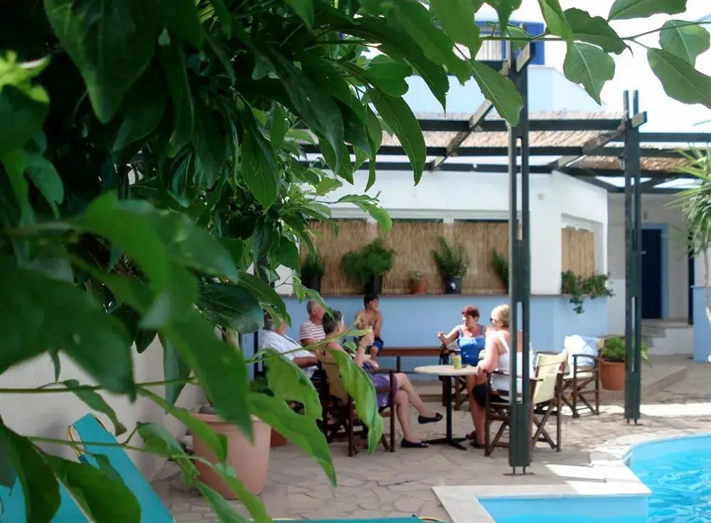 Omega Rooms Anaxos