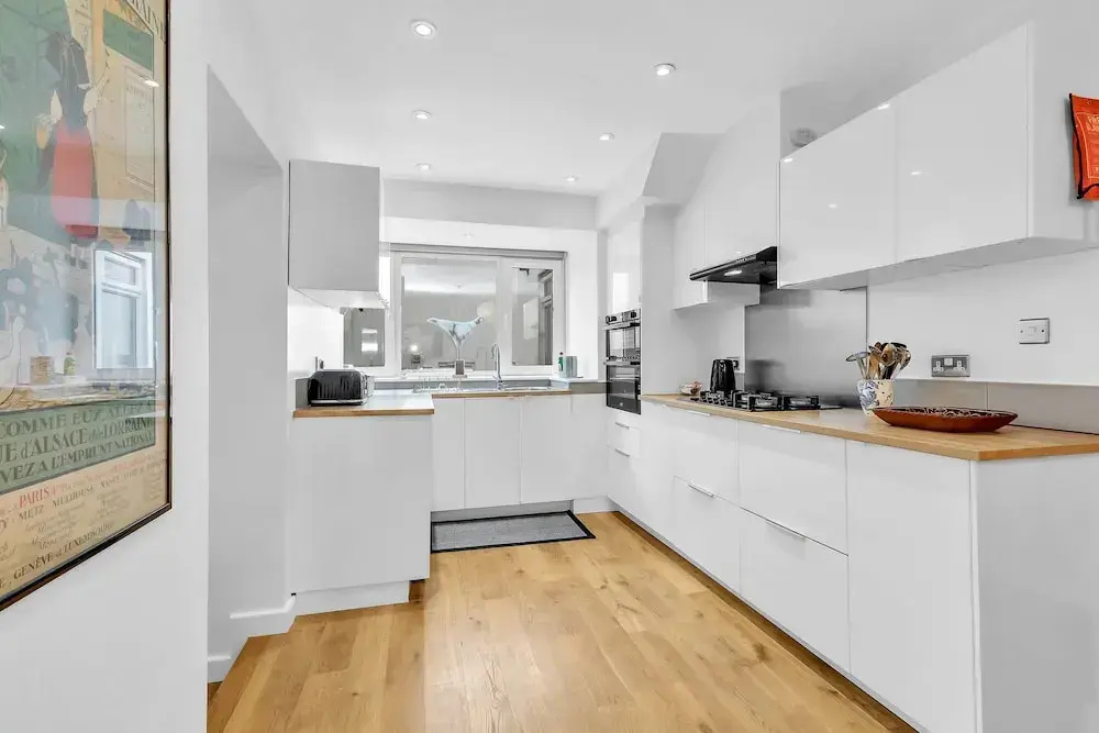 Artist Haven With Parking By My Getaways