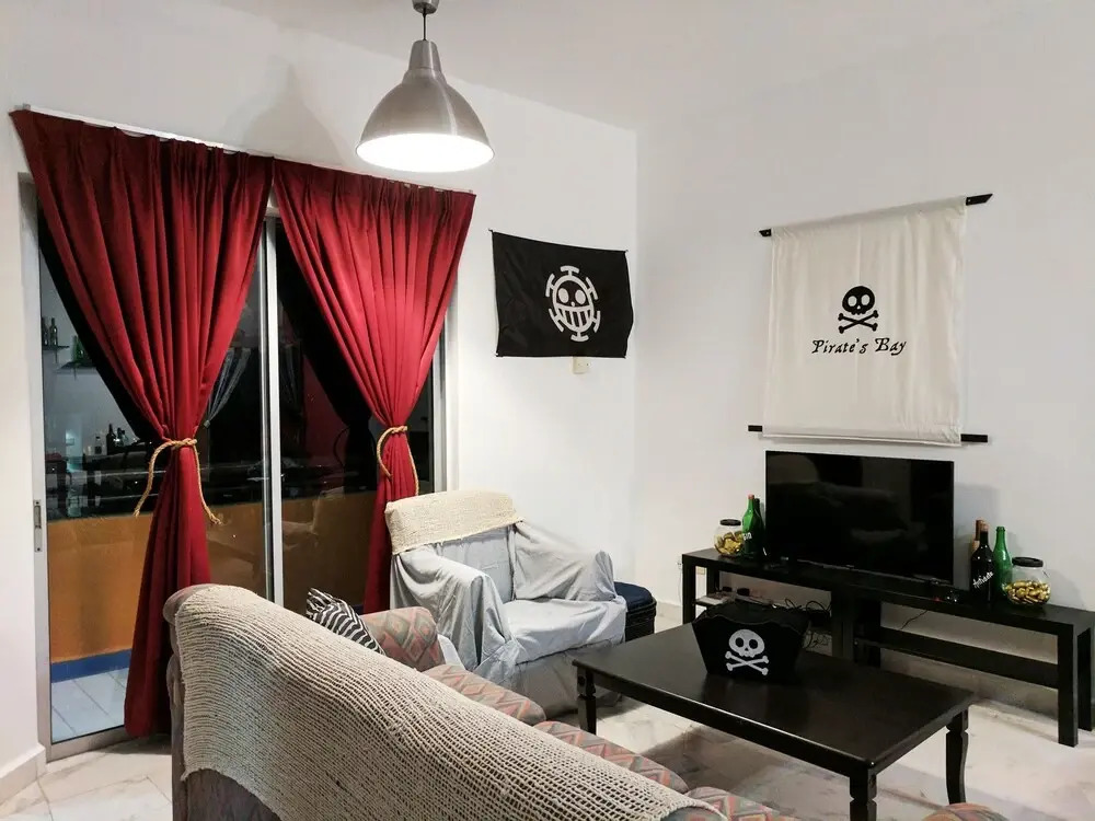 Themed Apartments @ Straits View Villas
