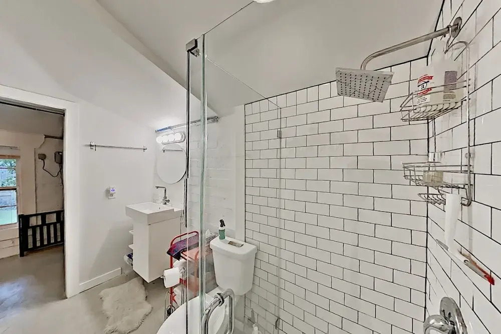 1714bouh 3 Bedroom Home