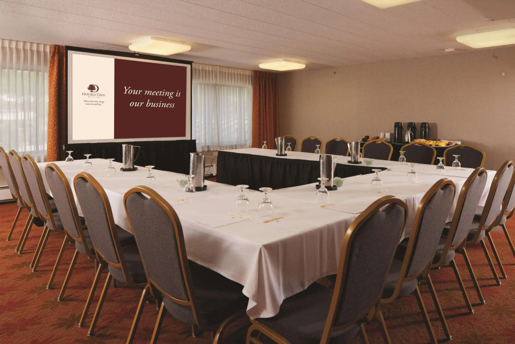 DoubleTree by Hilton Pittsburgh Monroeville Convention Center