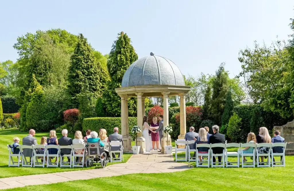 Rogerthorpe Manor Hotel