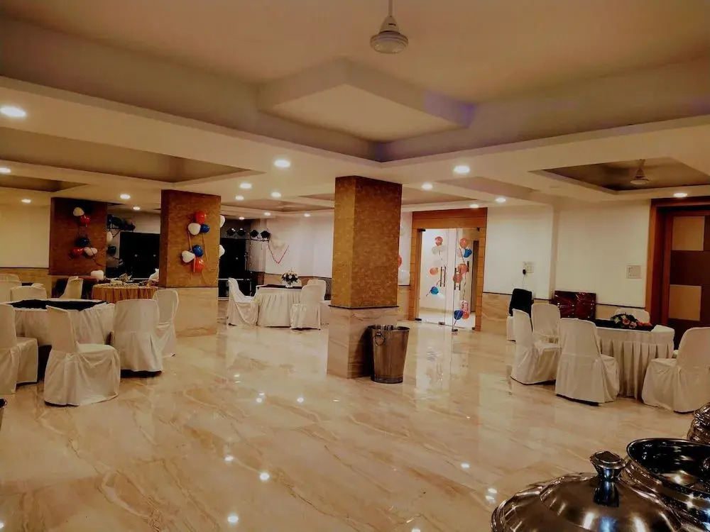Hotel Abhinav Royal