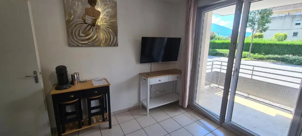 Studio Cosy Avec Parking Ferme. (Adults Only)