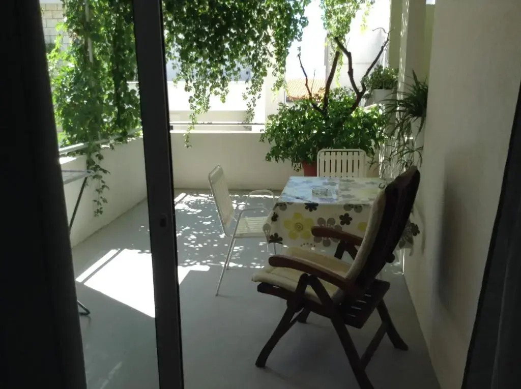 Apartments Leut