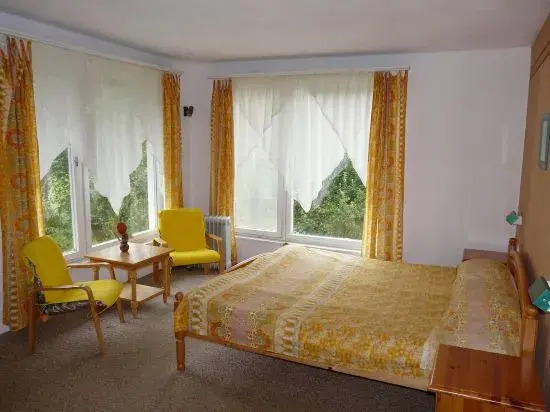 Villa Colour
